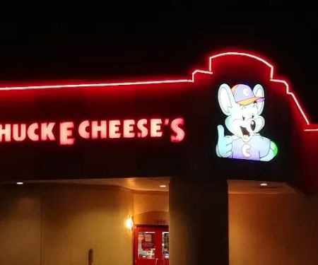 Chuck E. Cheese