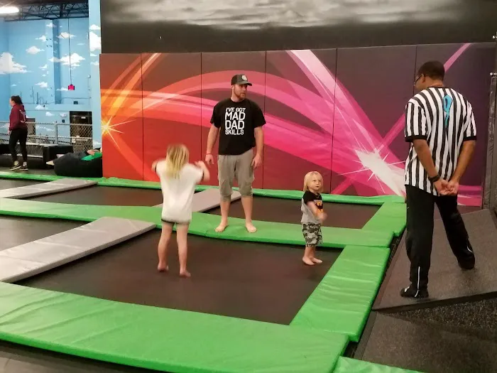 Sky Zone Trampoline Park Picture 4