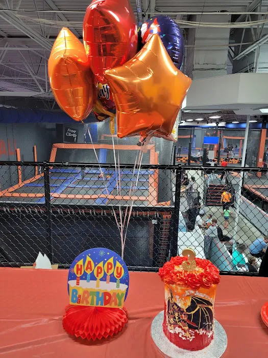 Sky Zone Trampoline Park Picture 5