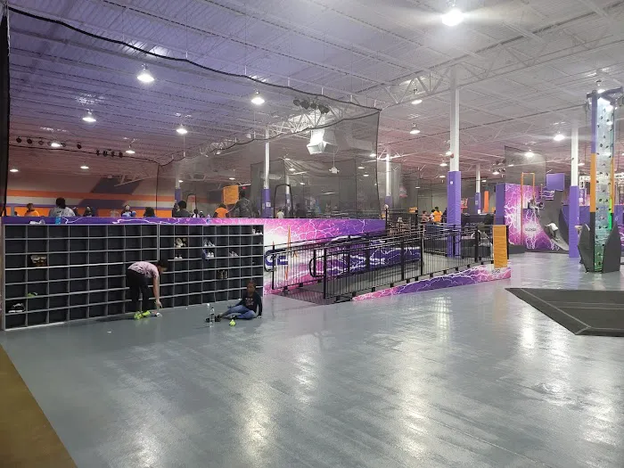 DW Center Picture 7