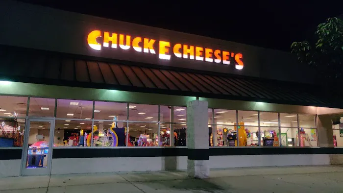 Chuck E. Cheese Picture 1