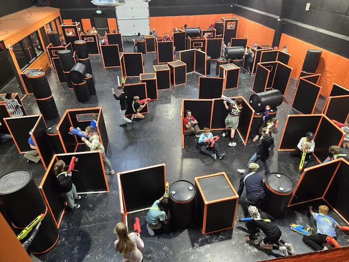 Dart Wars - Indoor Nerf Battle Arena Picture 1