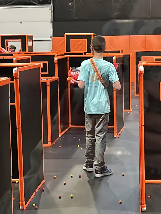 Dart Wars - Indoor Nerf Battle Arena Picture 6