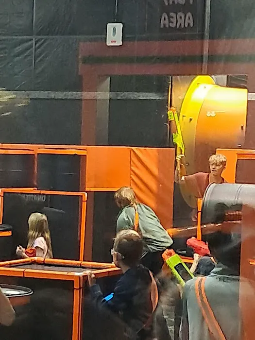 Dart Wars - Indoor Nerf Battle Arena Picture 9