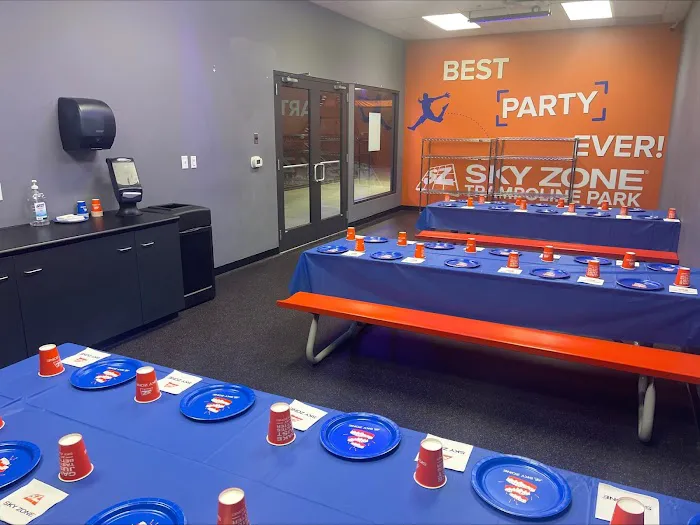 Sky Zone Trampoline Park Picture 10
