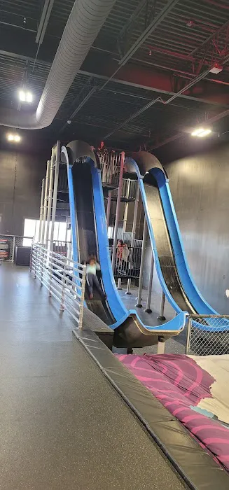 Sky Zone Trampoline Park Picture 9