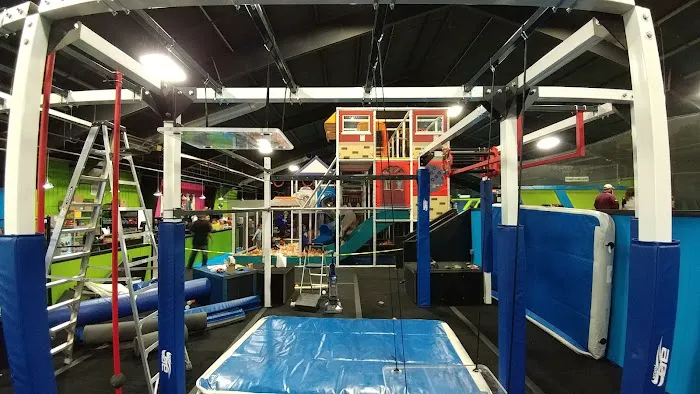 Fly High Trampoline Park Picture 4