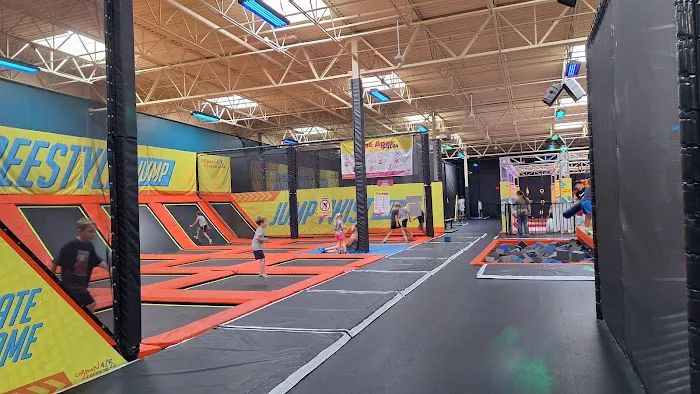 Urban Air Trampoline and Adventure Park Picture 4