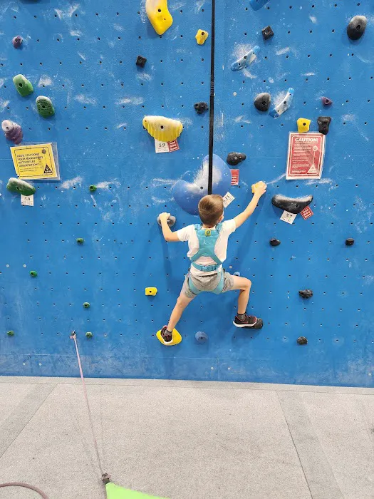Whetstone Climbing Picture 6
