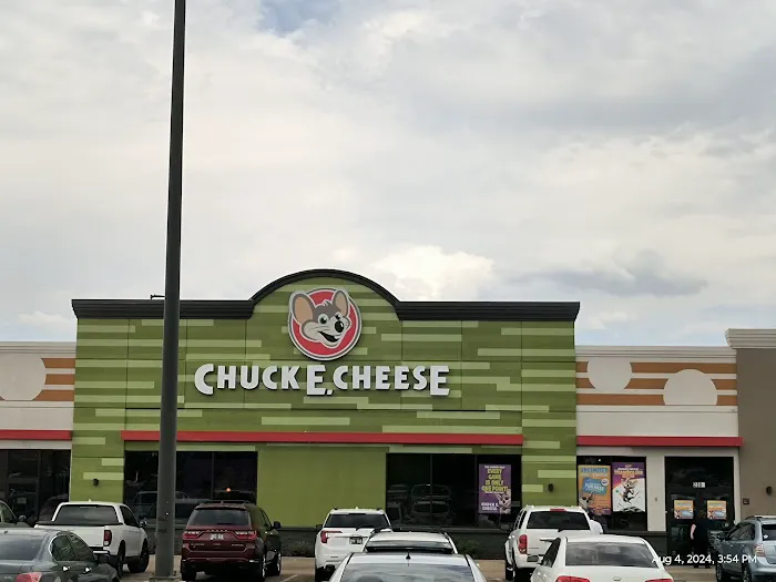 Chuck E. Cheese Picture 1