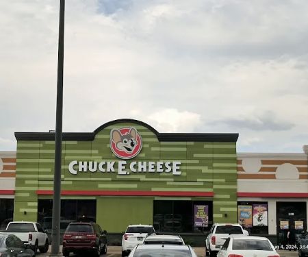 Chuck E. Cheese