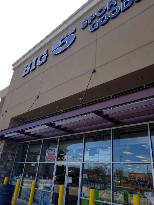 Big 5 Sporting Goods Picture 4