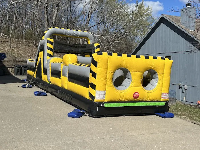 Happy Hill's House of Bounce Picture 7