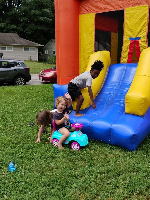 Happy Hill's House of Bounce Picture 5