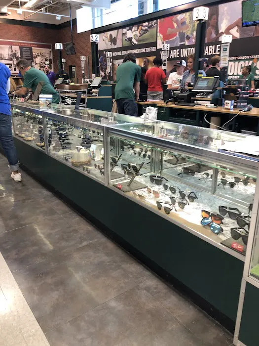 DICK'S Sporting Goods Picture 6