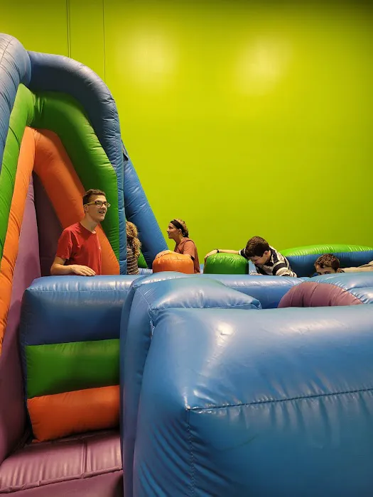 Pump It Up Overland Park Kids Birthdays and More Picture 10