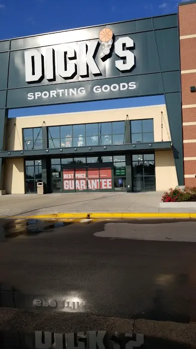 DICK'S Sporting Goods Picture 7