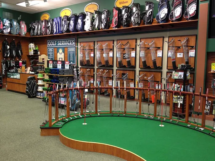 DICK'S Sporting Goods Picture 3