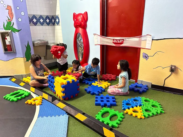 Wally Wombats | Indoor Playground & Events Center - Rainbow Picture 4