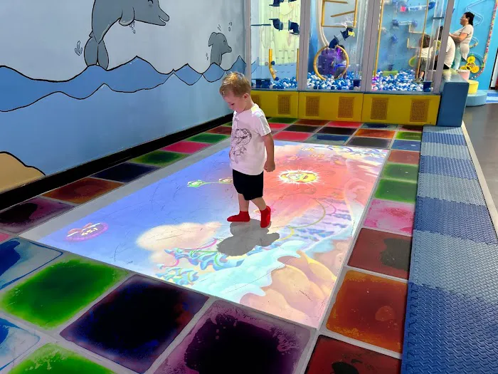 Wally Wombats | Indoor Playground & Events Center - Rainbow Picture 10