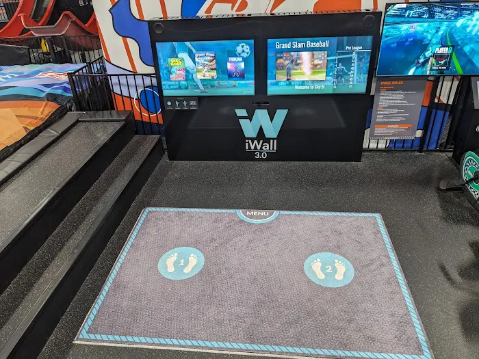 Sky Zone Trampoline Park Picture 10