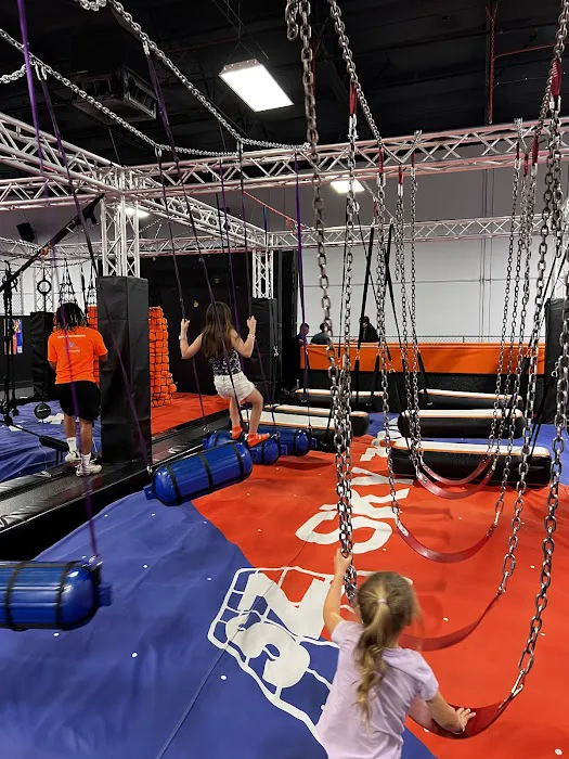 Gravady trampoline park Picture 1