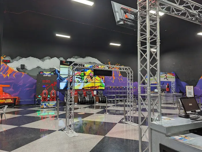Gravady trampoline park Picture 5