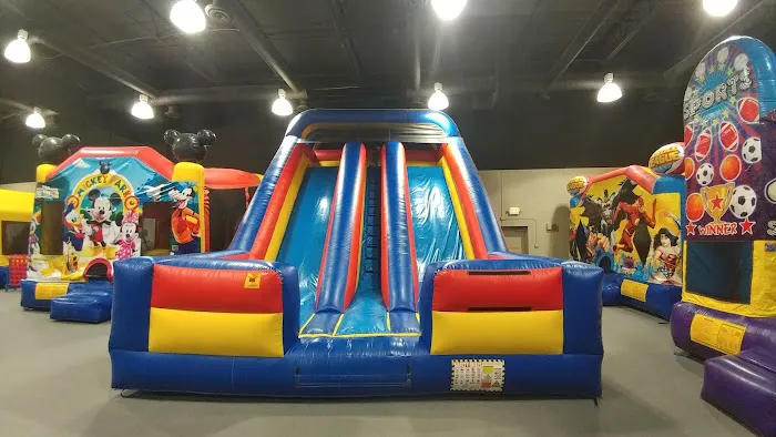Bouncy World Indoor Mega Playland & Cafe Picture 2