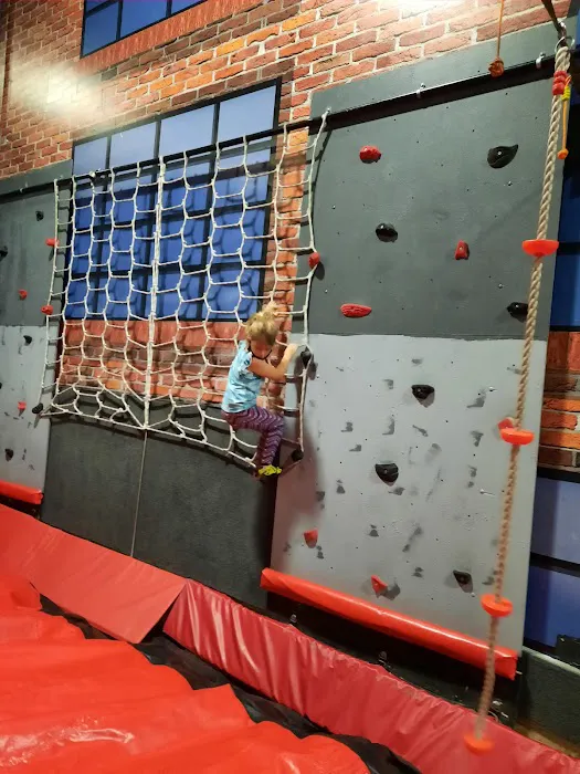 Flip N Out Xtreme - Summerlin Picture 4