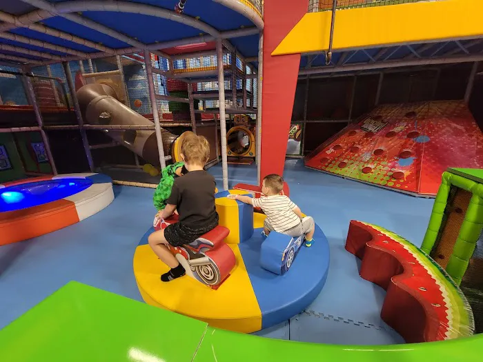 UPTOWN JUNGLE FUN PARK | Henderson, NV Picture 2