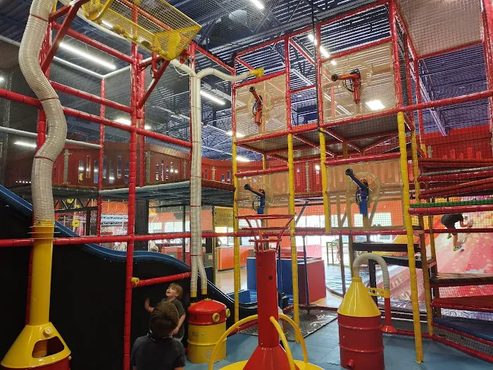 UPTOWN JUNGLE FUN PARK | Henderson, NV Picture 6