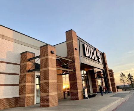 DICK'S Sporting Goods