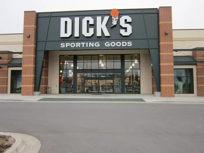 DICK'S Sporting Goods Picture 8