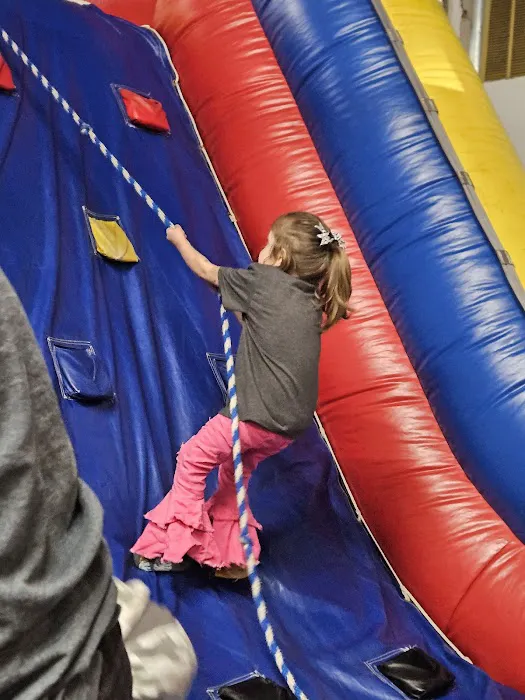 Grand Bounce Jumpstation & Rentals Picture 2