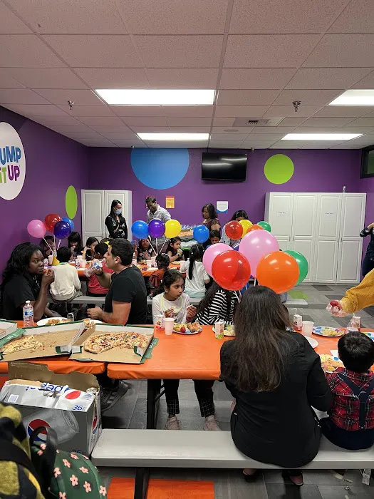 Pump It Up Kirkland Kids Birthdays and More Picture 4
