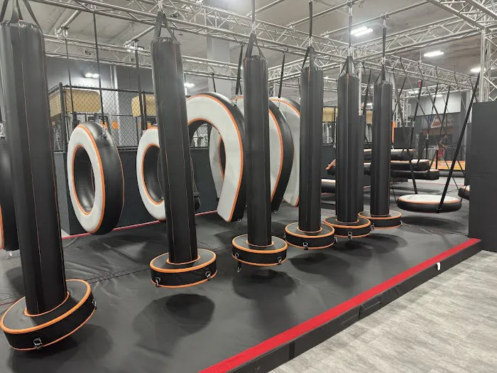 Sky Zone Trampoline Park Picture 4