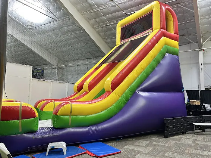 Arena Sports Issaquah Picture 4