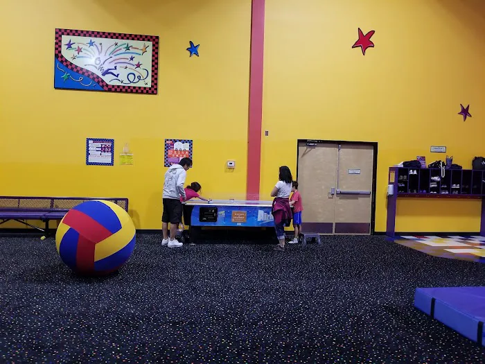 Pump It Up Lynnwood Kids Birthdays and More Picture 6
