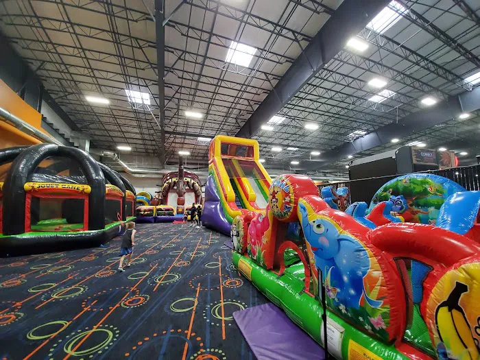 Arena Sports Mill Creek Picture 2
