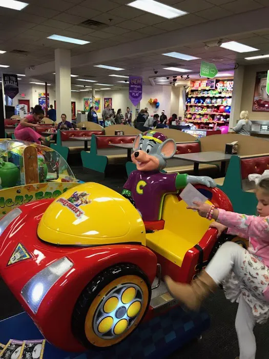 Chuck E. Cheese Picture 4