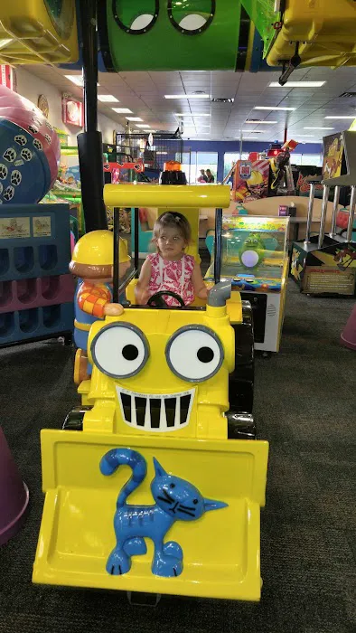 Chuck E. Cheese Picture 8