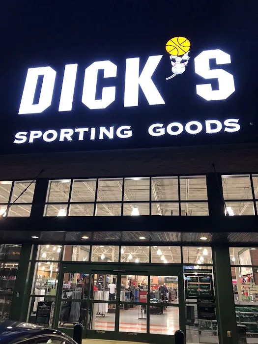 DICK'S Sporting Goods Picture 4
