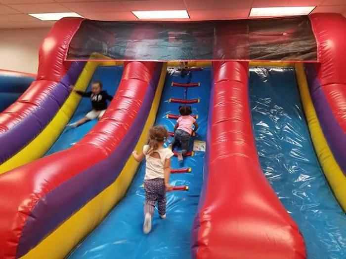 Vista Jump N Play Picture 1