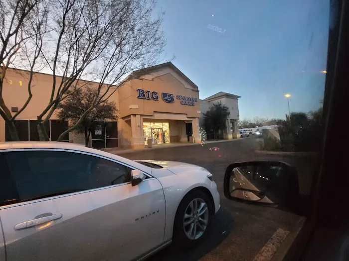Big 5 Sporting Goods Picture 9