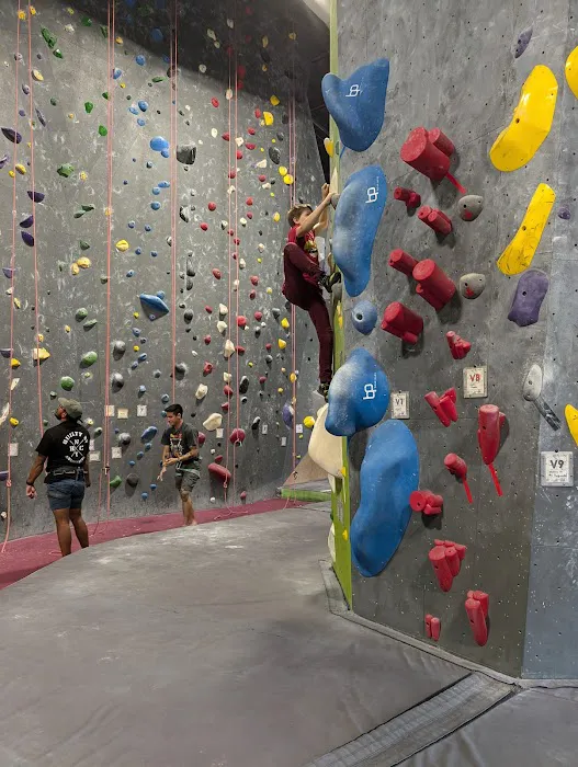 Get Air Trampoline Park Picture 8