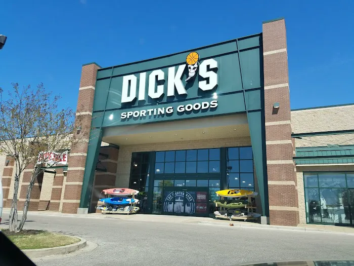 DICK'S Sporting Goods Picture 6