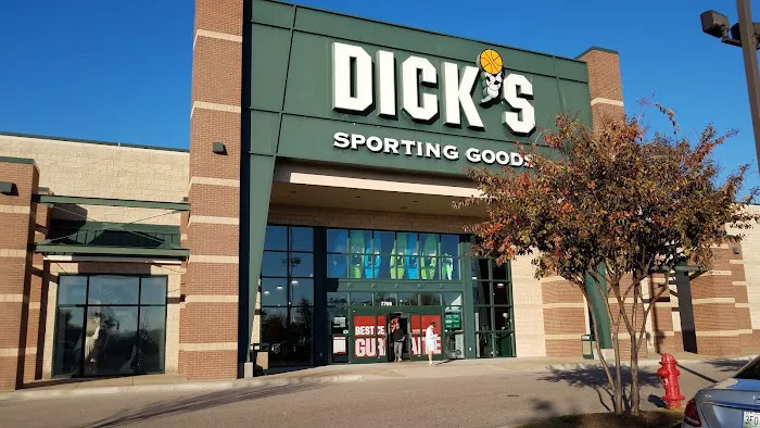 DICK'S Sporting Goods Picture 10