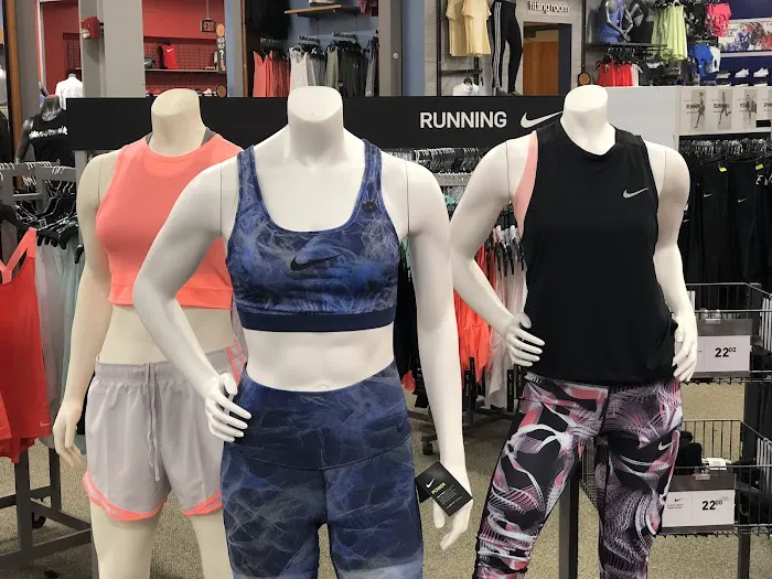 DICK'S Sporting Goods Picture 10