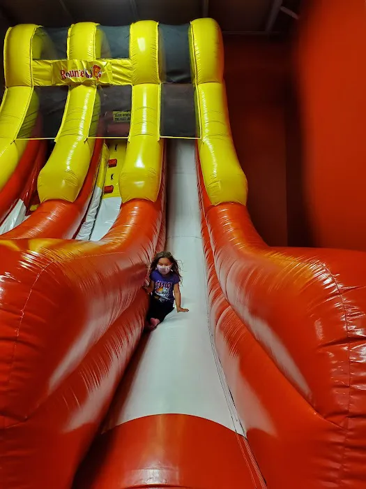 BounceU Omaha Kids Birthdays and More Picture 1