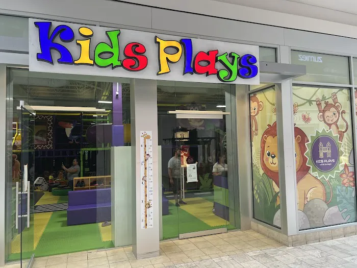 KIDS PLAYS Picture 3